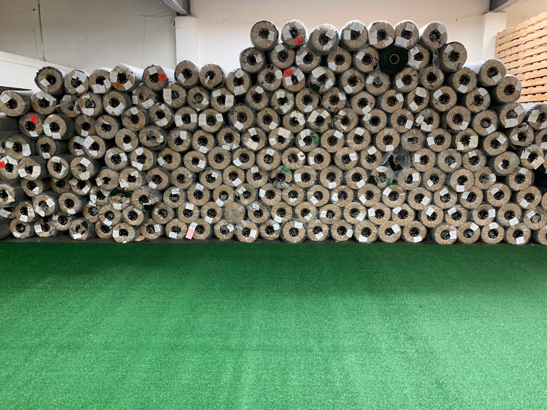 Turf Roll Rack ChoiceTurf™ 12ft Wide Event Turf Rolls - Green – Mod-Fence Systems